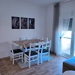 Sabi Qerret 아파트 골렘