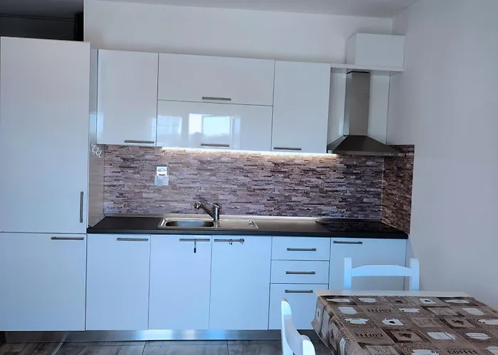 Sabi Qerret Apartman