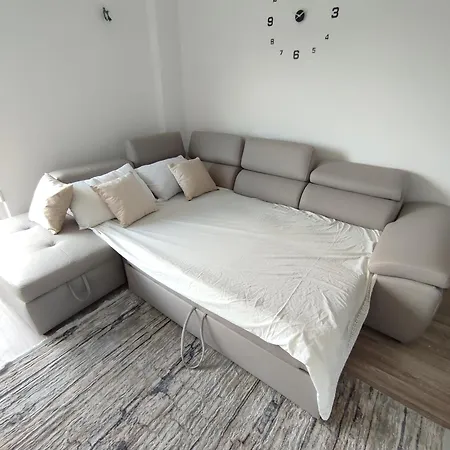 Sabi Qerret アパート *